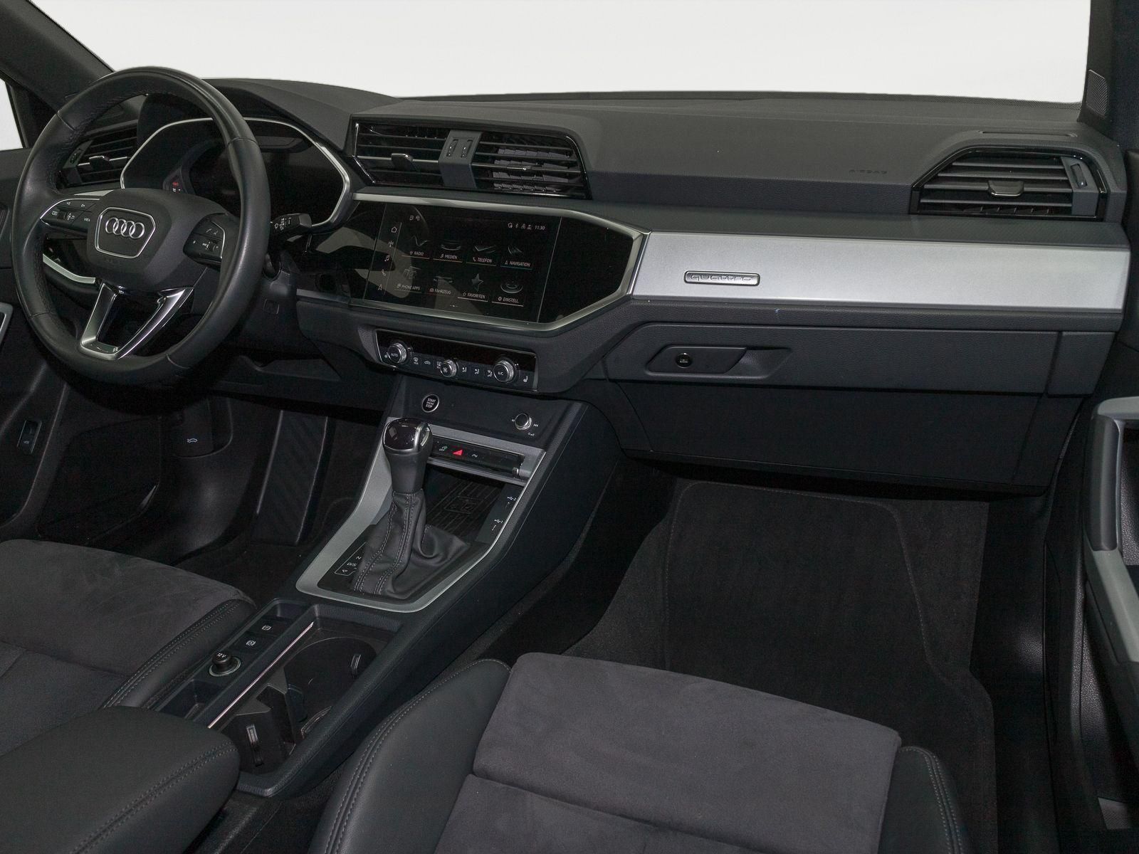 Audi Q3 35 TDI Q S LINE - Samsaru's Car Outlet