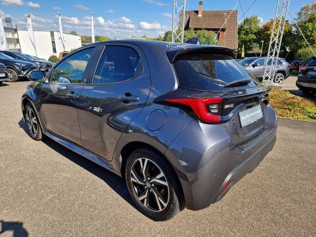 Toyota Yaris Hybrid Team D Safety Paket LED ACC Apple C