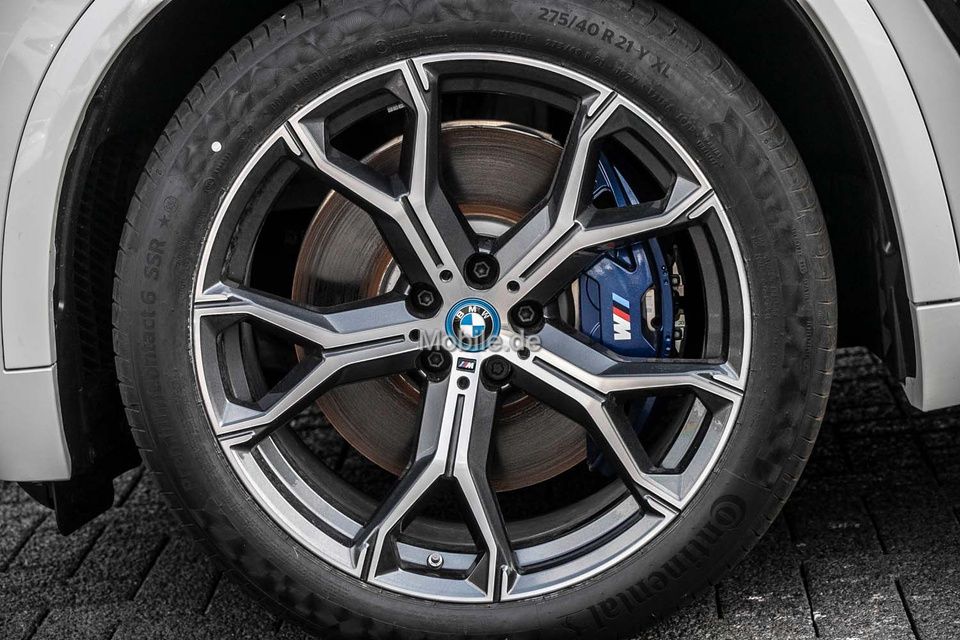 BMW X5 xDrive50e M Sport 360 HUD SHZ AHK Pano har/ka