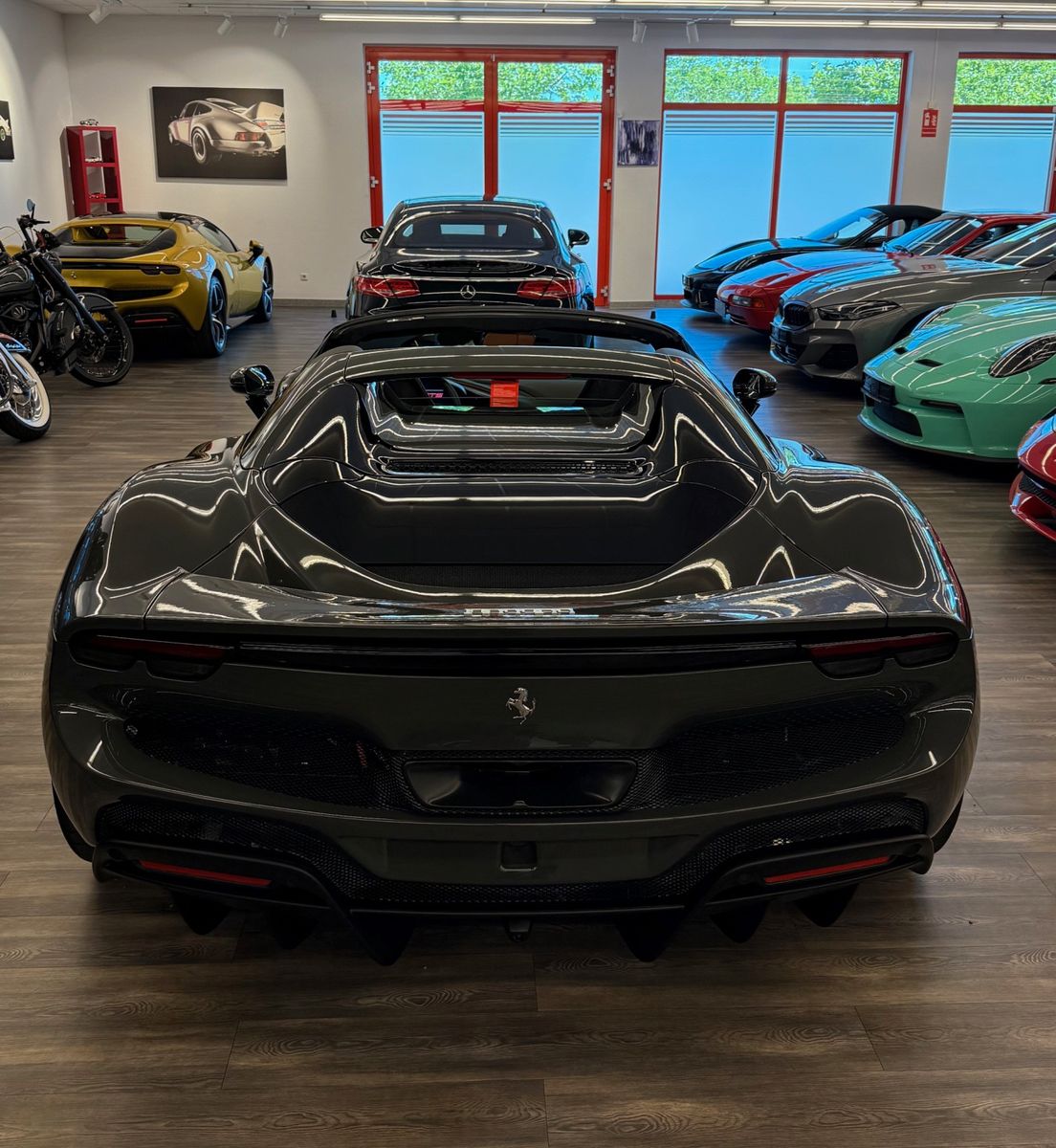 Ferrari 296 GTS Spider - Samsaru's Car Outlet
