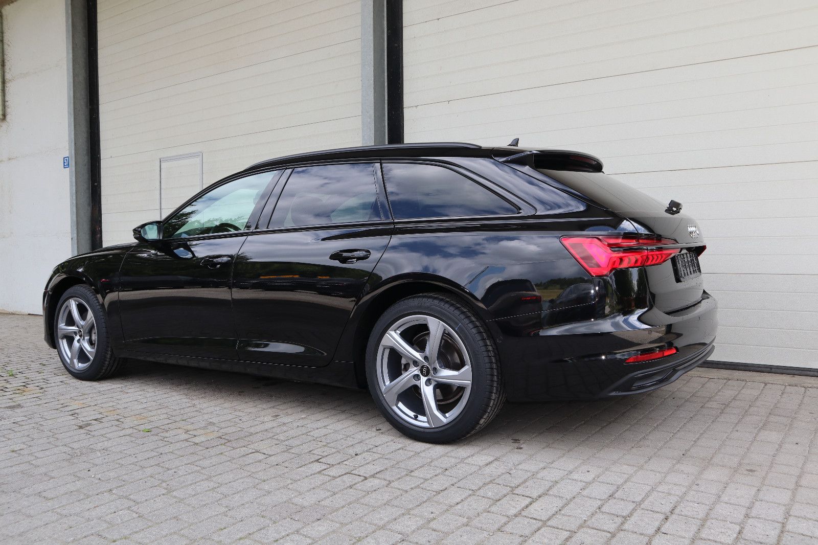 Audi A6 35 TDI Stronic - Samsaru's Car Outlet