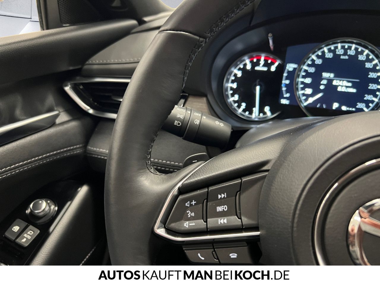 Mazda 6 2.5L SKY-G 194ps 6AT FWD TAKUMI SUNR SD Pano