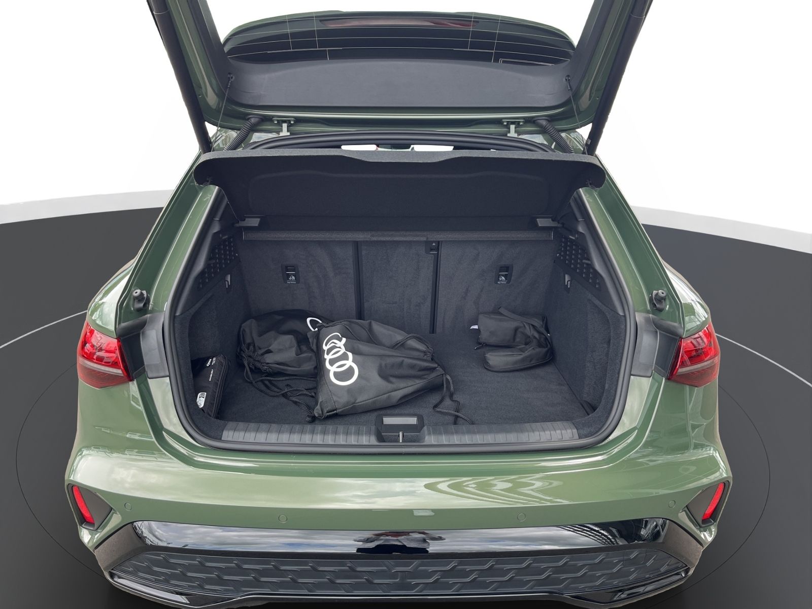 Audi A3 Sportback 45 TFSI e S-LINE+NAVI+MATRIX+AHK