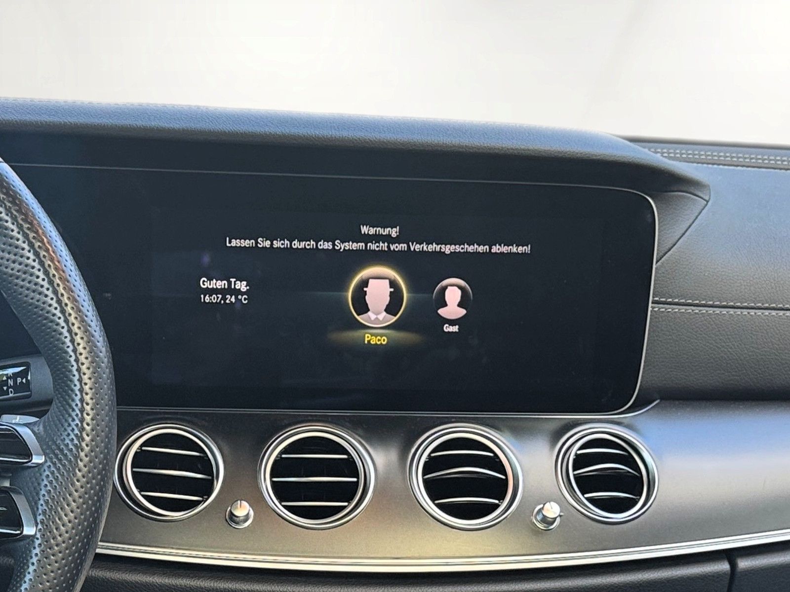 Mercedes-Benz E 220d 4MATIC AMG Line - Samsaru's Car Outlet