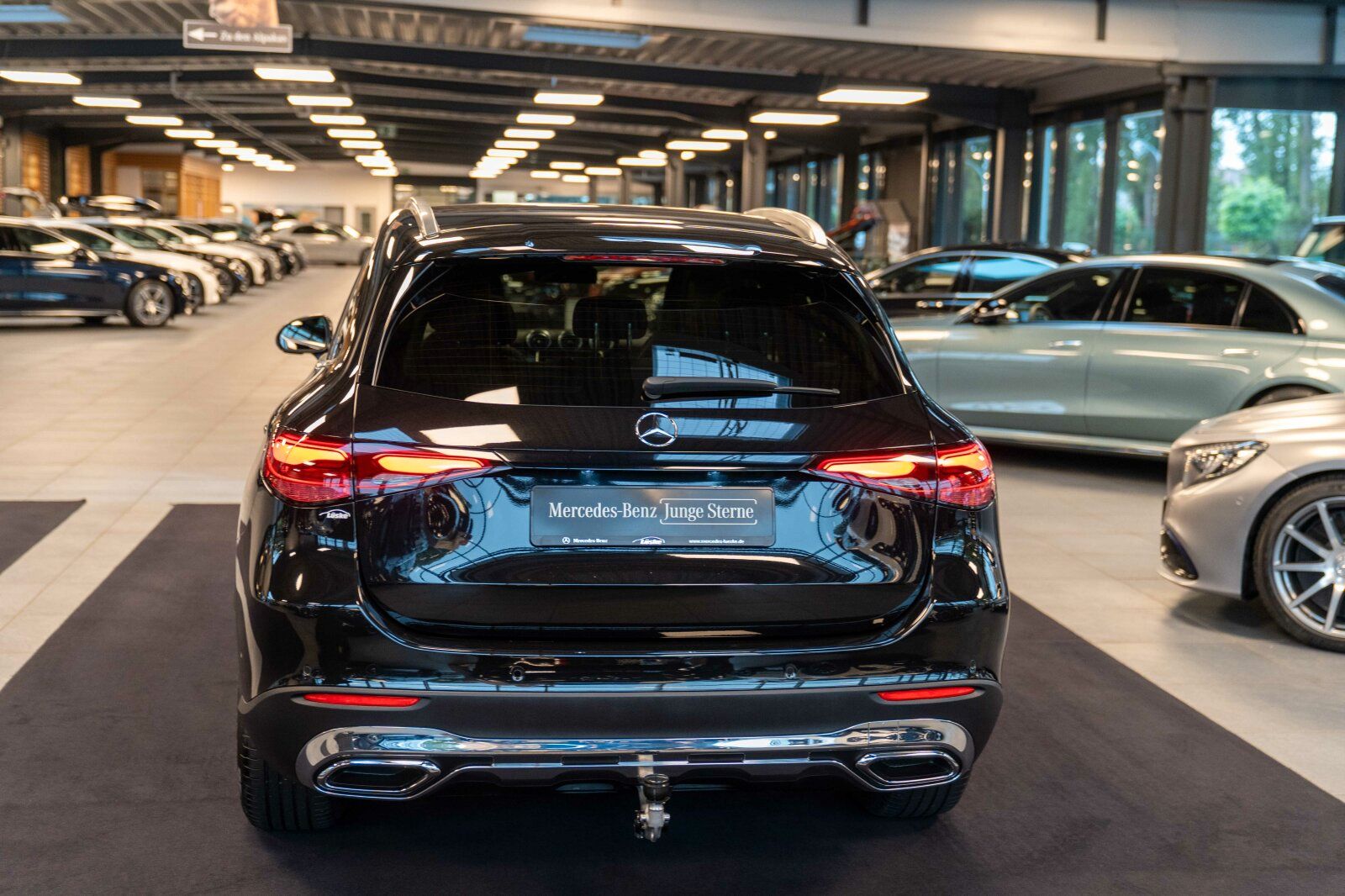 Mercedes-Benz GLC 220 d 4M AVANTGARDE Burmester Pano Sitzklima