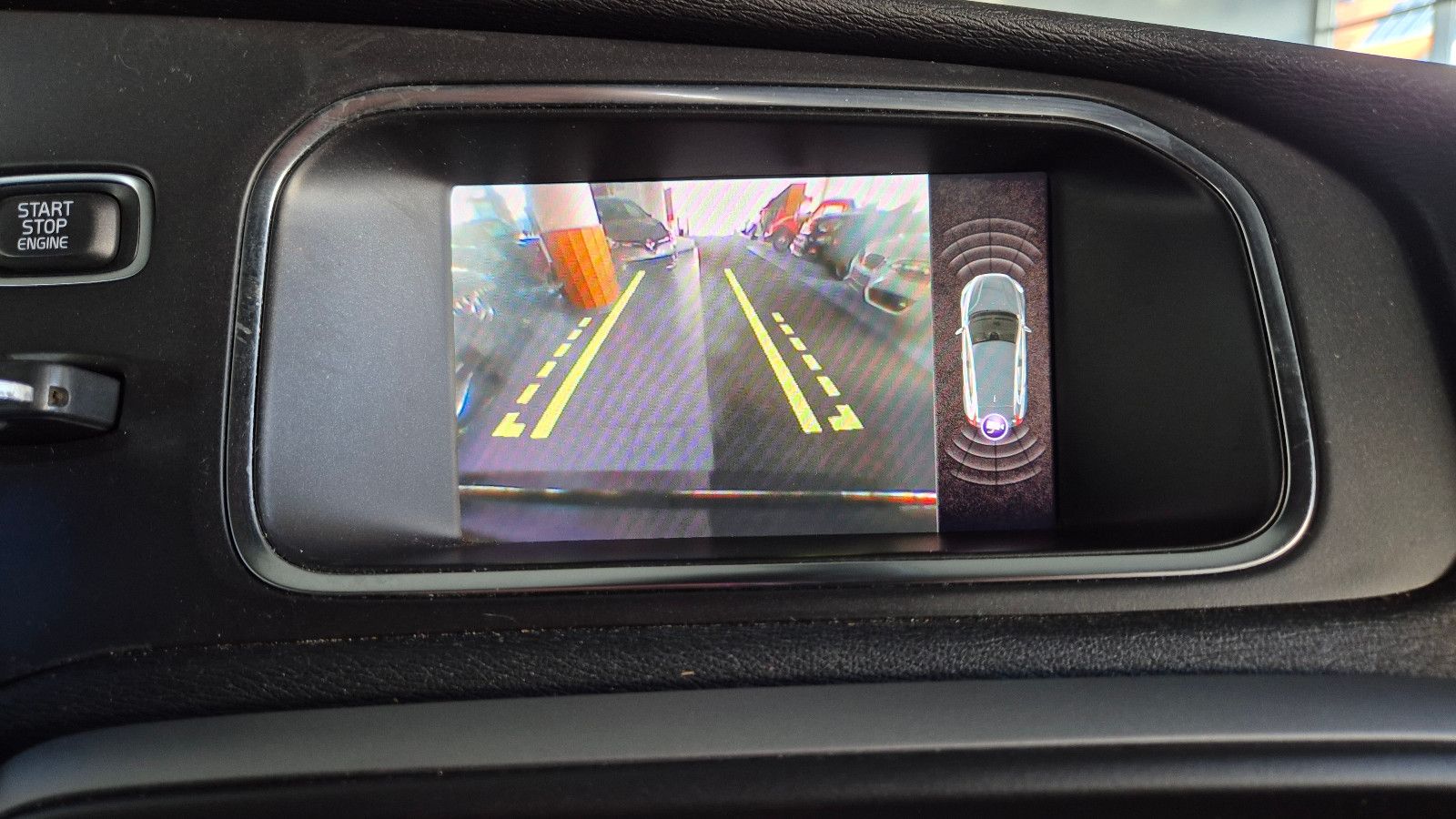 Volvo V40 Kinetic/LED/Navi/PTS/RFK/SHZ/Temp