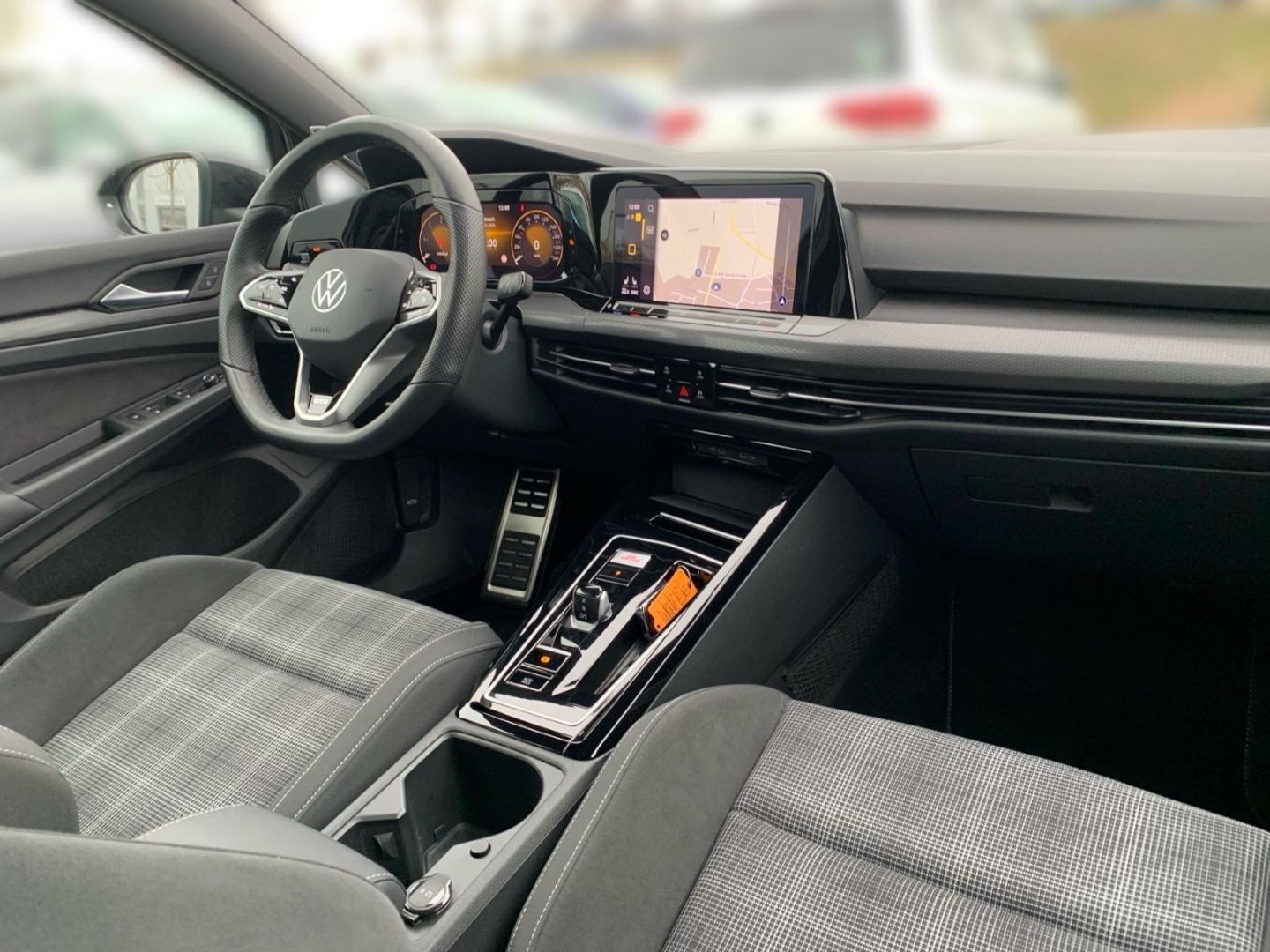 Volkswagen Golf VIII GTD 2.0 TDI SCR - Samsaru's Car Outlet