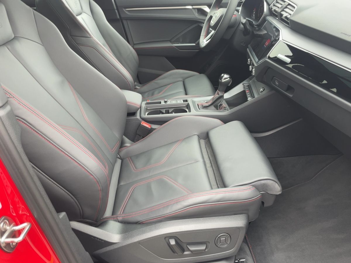 Audi Q3 40 TDI QU S-LINE MATRIX+NAV+SONOS+RFK+AHK+20"