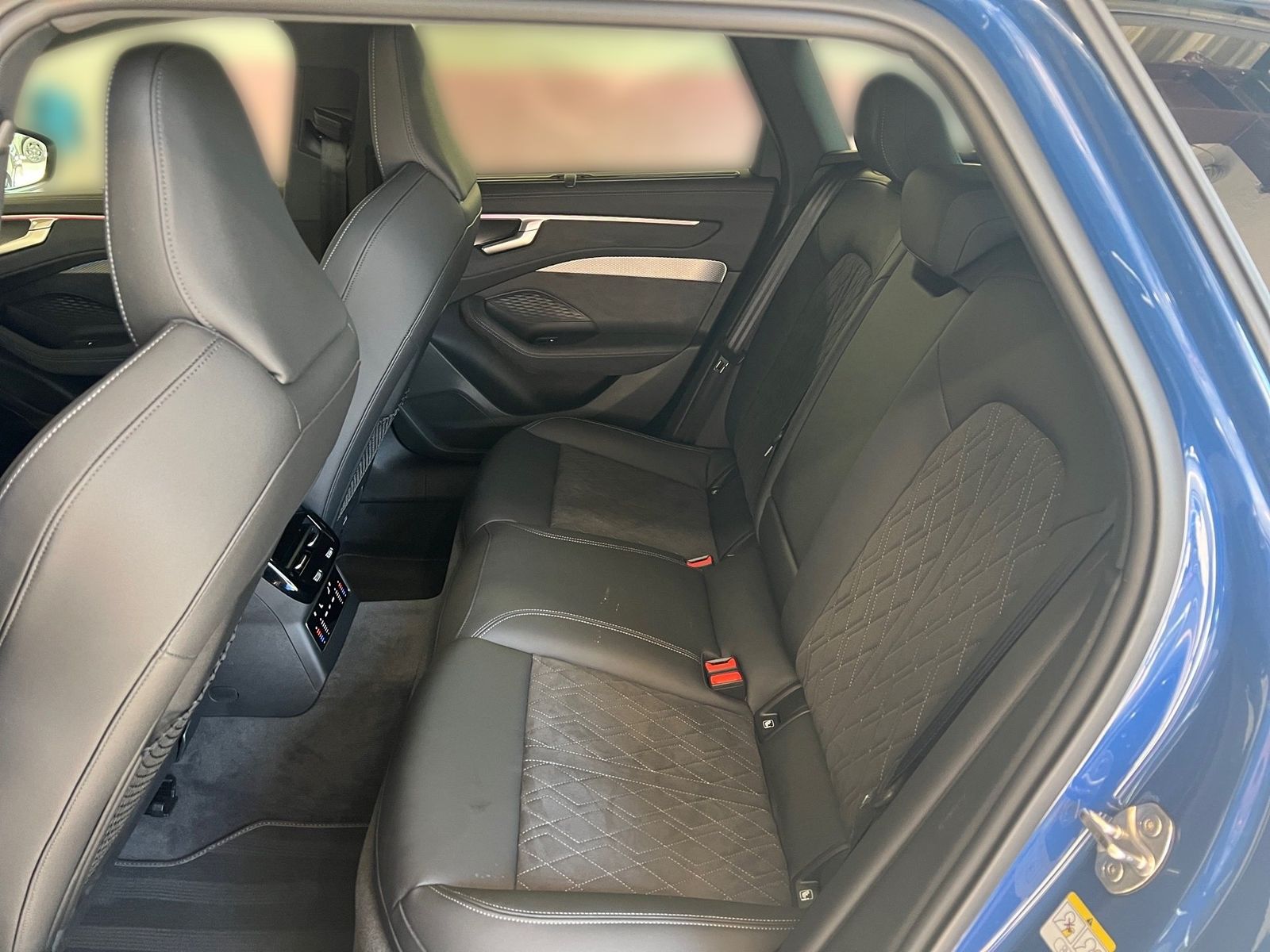 Audi A6 Avant S line Neues Modell *AHK*360° CAM*MATRI