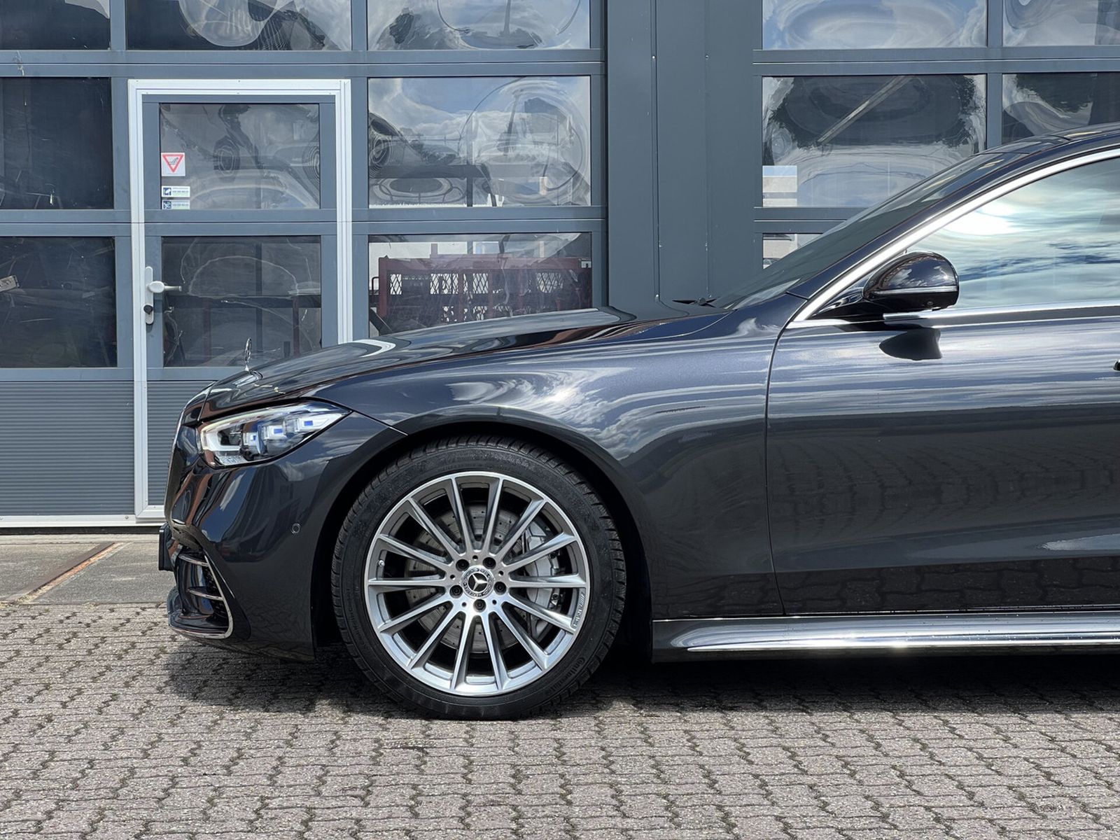 Mercedes-Benz S 400d Lang 4-Matic AMG Line - Samsaru's Car Outlet