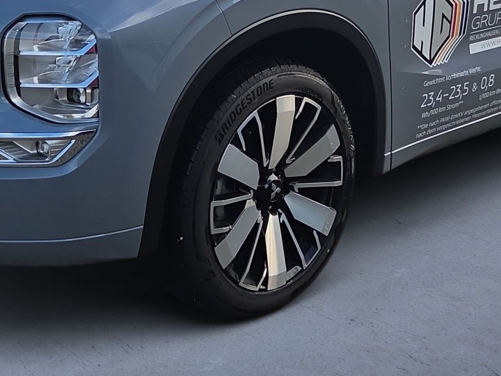Mitsubishi Outlander 2.4 PHEV  " TOP " AHK "