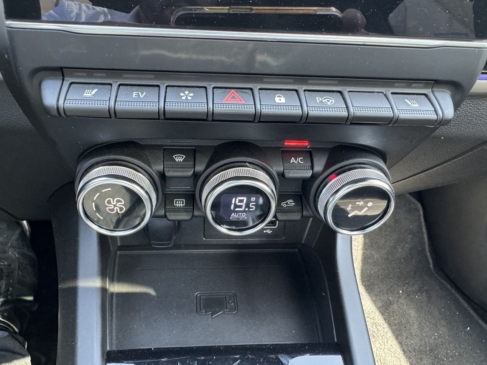 Renault Arkana E-TECH Hybrid - Samsaru's Car Outlet