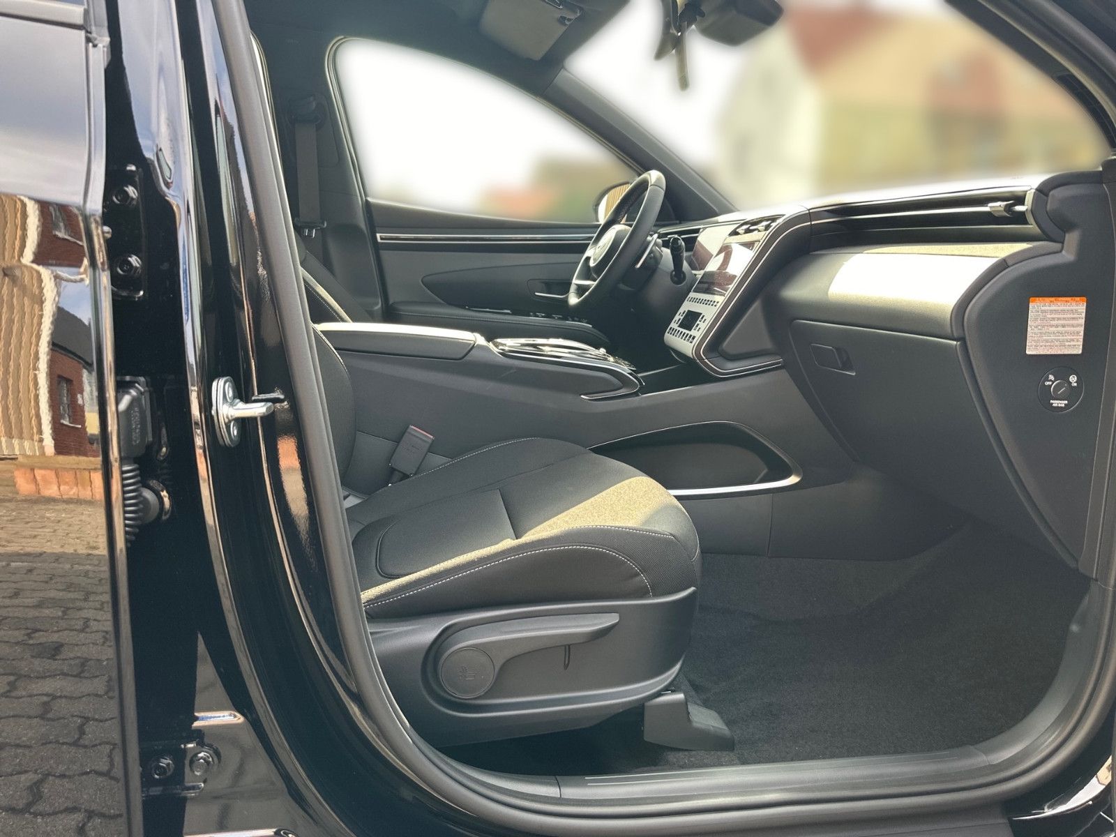 Hyundai TUCSON 1.6 T-GDI 2WD HEV HYBRID ADVANTAGE - Samsaru's Car Outlet