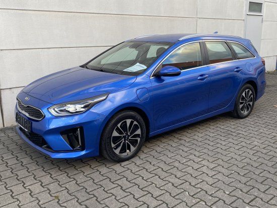Kia Ceed Sportswagon 1.6 GDI DCT Plug-in Hybrid - Samsaru's Car Outlet