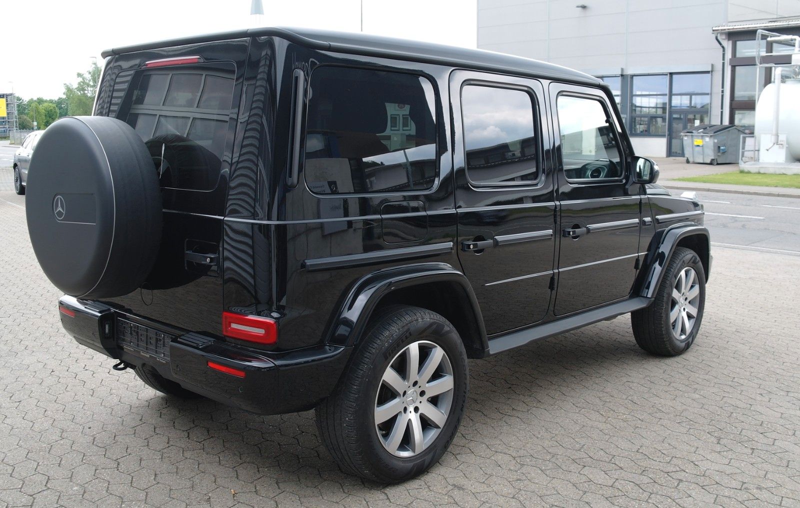 Mercedes-Benz G 350 d - Samsaru's Car Outlet
