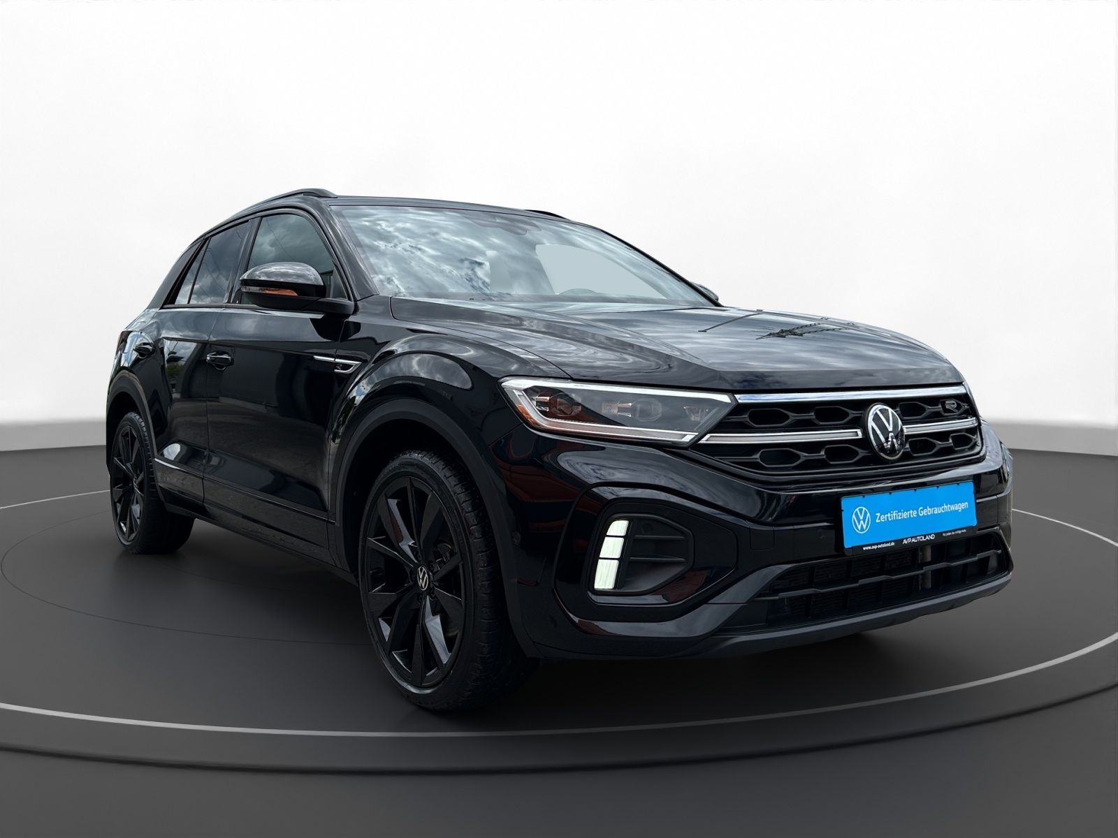 Volkswagen T-Roc 2.0 TSI DSG 4MOTION R-Line BLACK - Samsaru's Car Outlet