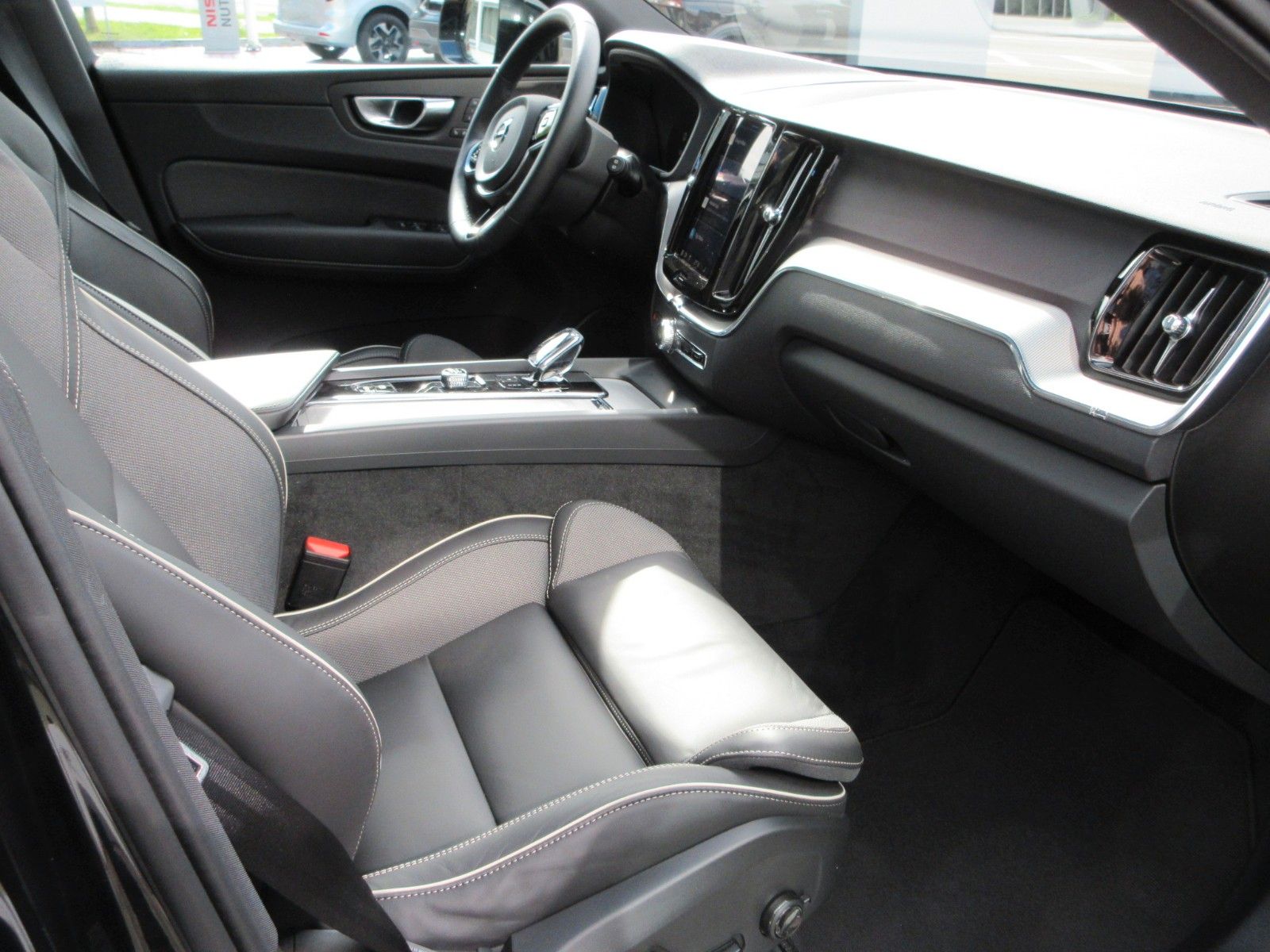 Volvo XC 60 B5 Plus Dark AWD