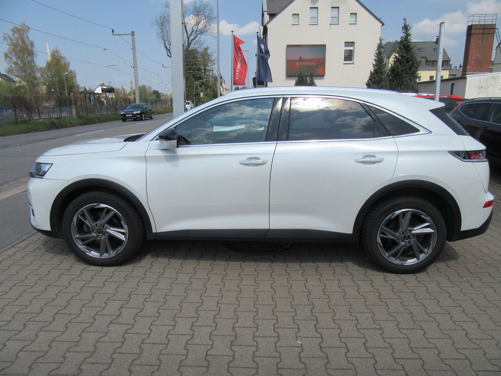 DS Automobiles DS7 Crossback SoChic PT 225 EAT8*Pano-Dach*Sitzh