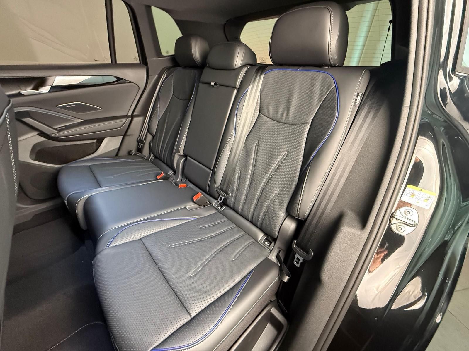 Volkswagen Tiguan 2.0 TDI 4M R-Line PANO LEDER HEAD UP 360°