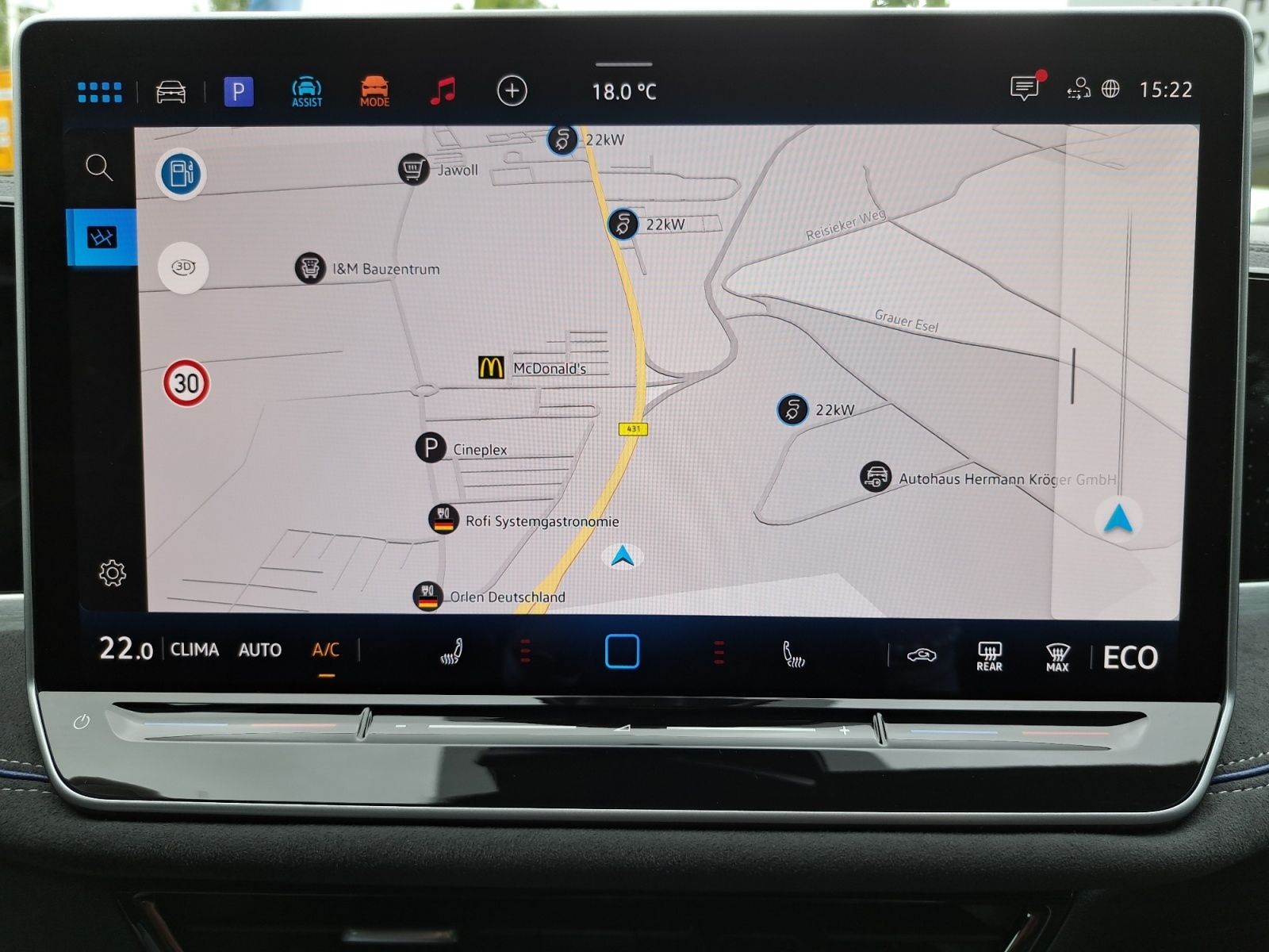 Volkswagen Passat Var. R-Line 1.5 eHybrid DSG AHK PANO 3,99