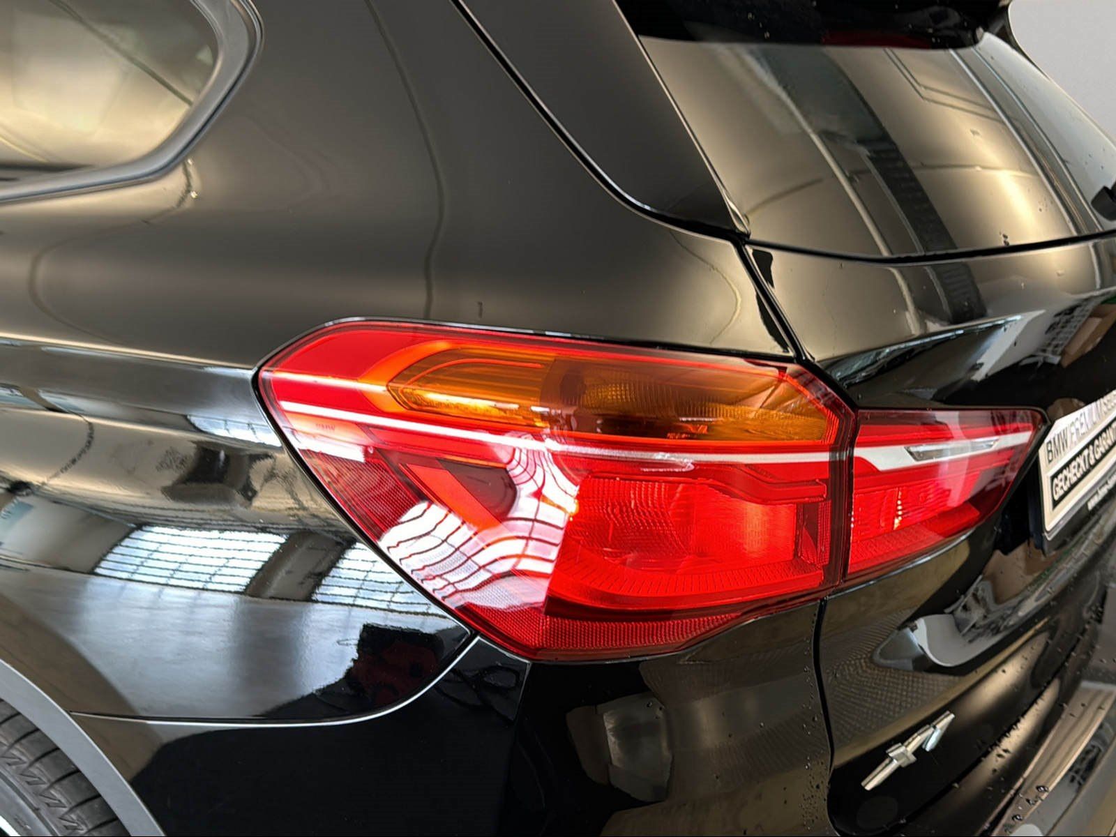 BMW X1 xDrive25e - Samsaru's Car Outlet