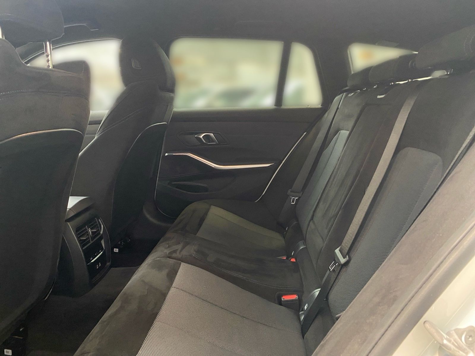 BMW 320d xDrive Touring M Sport HUD DA Pro AHK PA+