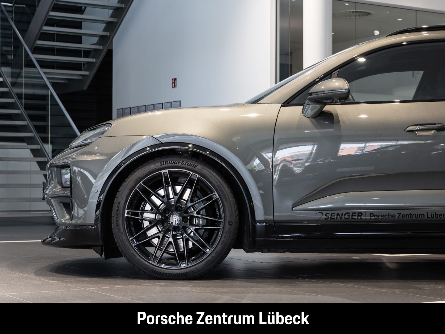 Porsche Macan Turbo BOSE Panoramadach Surround-View LED