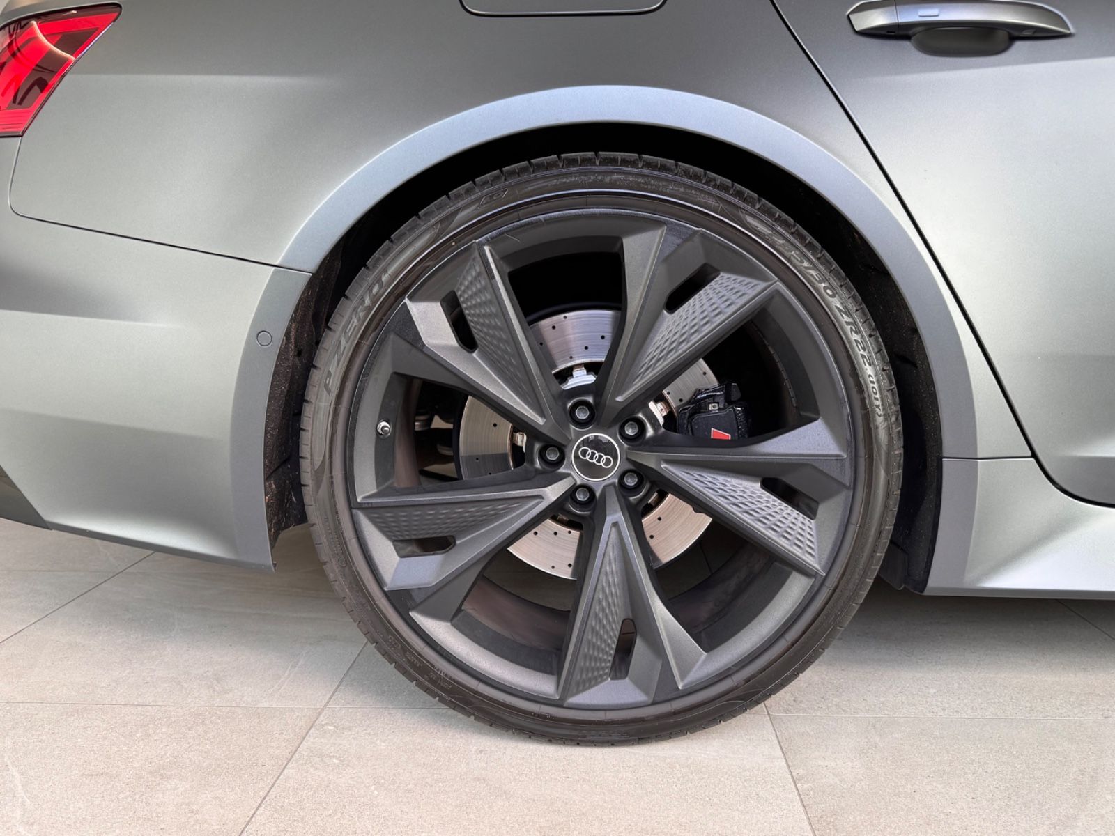 Audi RS6 quattro ABT/Daytona matt/B&O/Mwst ausw.