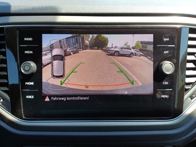 Volkswagen T-Roc 1.0 TSI Style - Samsaru's Car Outlet