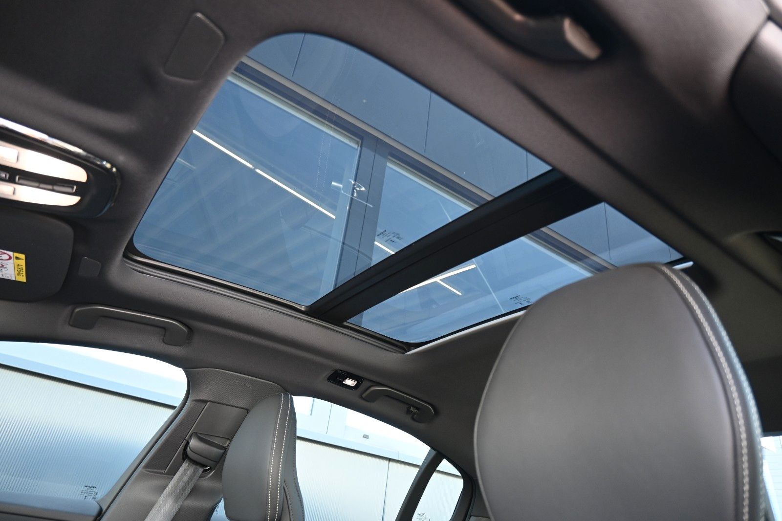Volvo S60 B4 Plus Dark*LED*PANO*STHZ*H&K*360*QI*19"