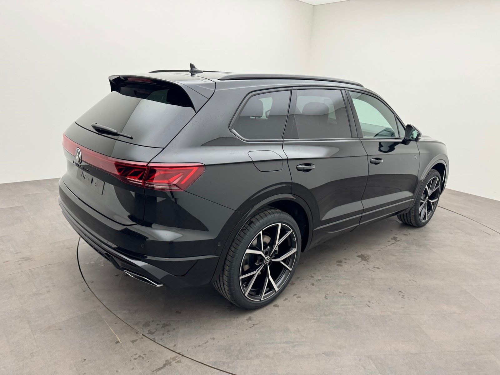 Volkswagen Touareg TDI Autom. 4M R-Line BlackPano22Komfort