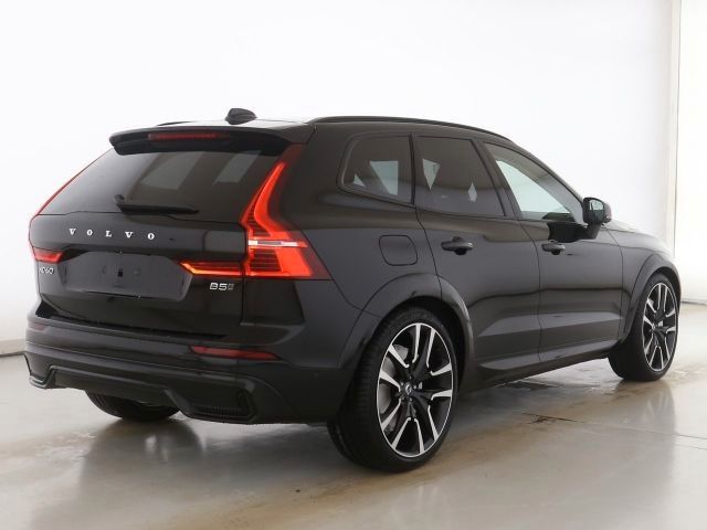 Volvo XC60 B5 Ultra Dark AWD B&W Massage 22"Luftfwk
