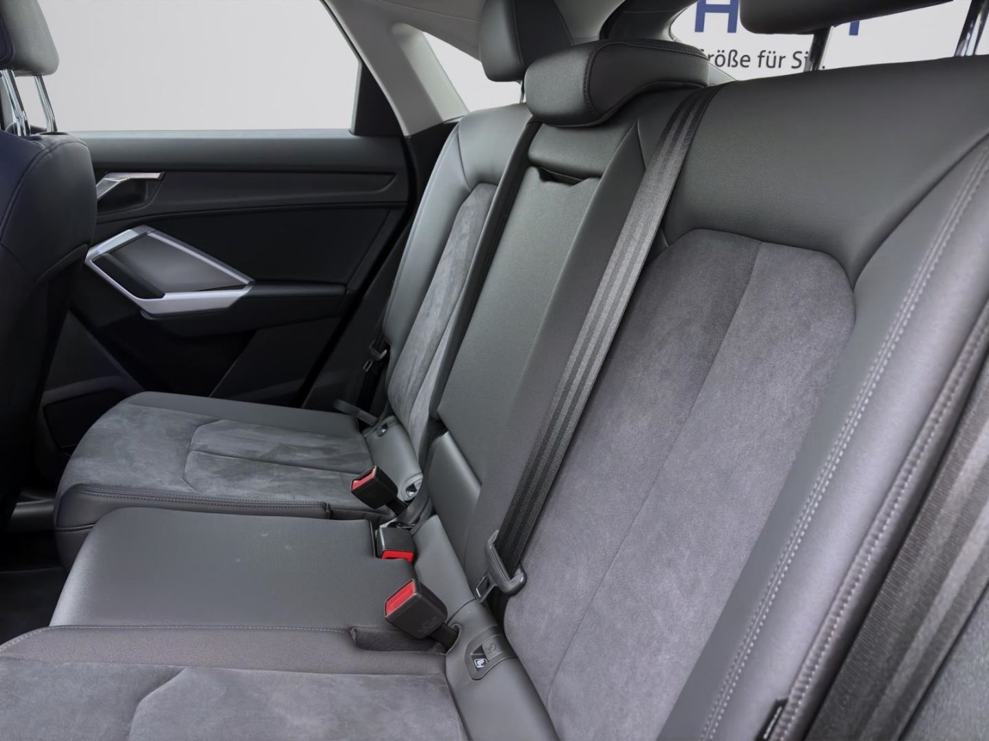 Audi Q3 Sportback 40 TDI Q S LINE - Samsaru's Car Outlet