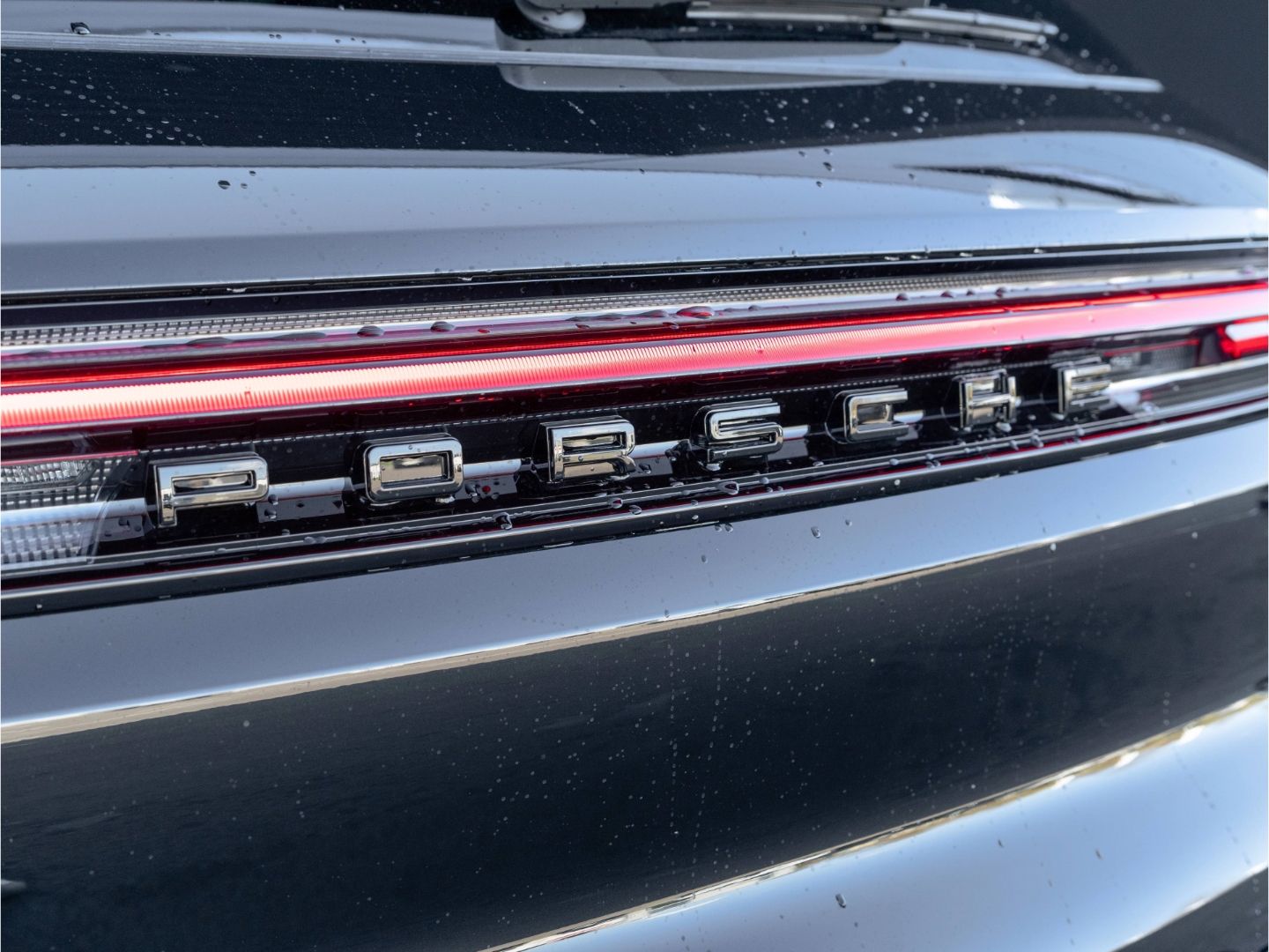 Porsche Cayenne E-Hybrid Hinterachslenkung BOSE HD-Matri