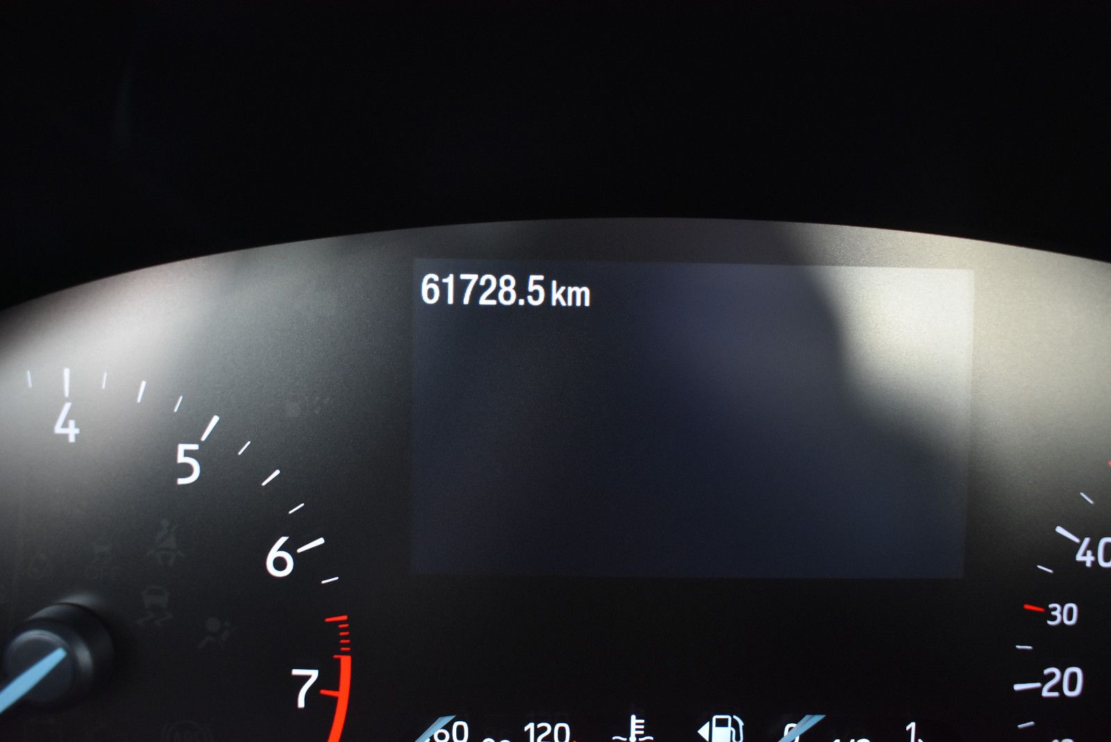 Ford Focus 1.0 EcoBoost Hybrid Aut. TITANIUM - Samsaru's Car Outlet