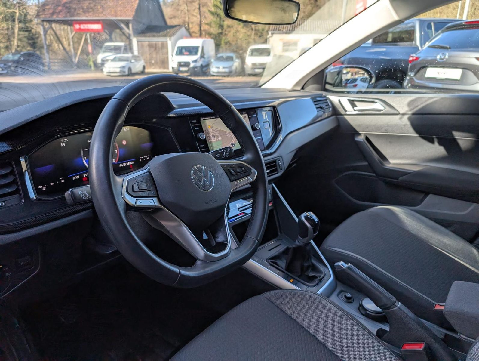 Volkswagen Taigo 1.0 TSI Life - Samsaru's Car Outlet