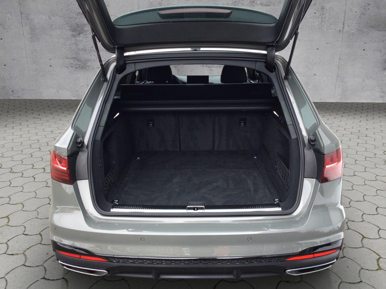 Audi A4 Avant 40 TFSI quattro S-tronic S-LINE STH