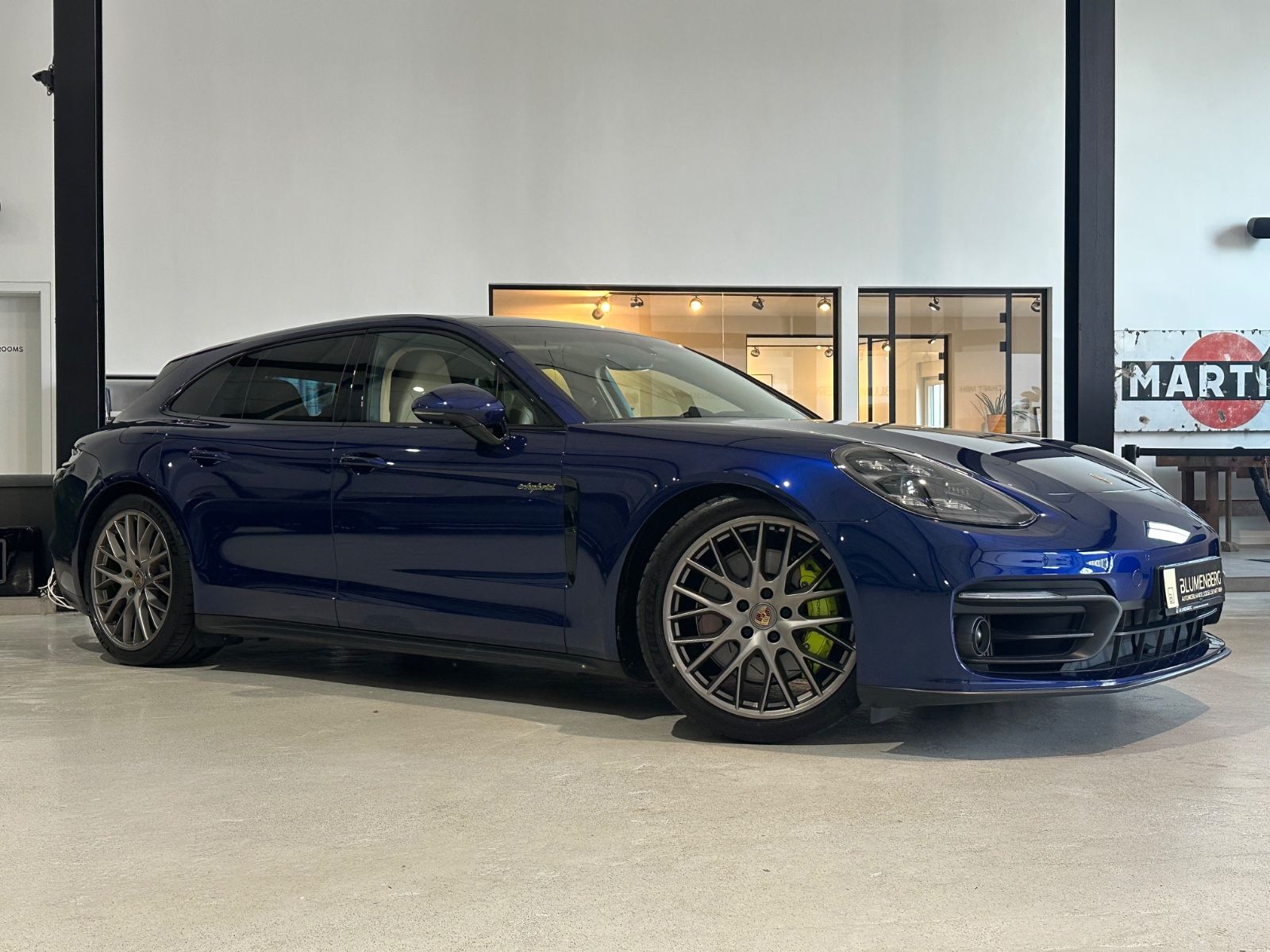 Porsche Panamera Sport Turismo 4 E-Hybrid Plat. Edition