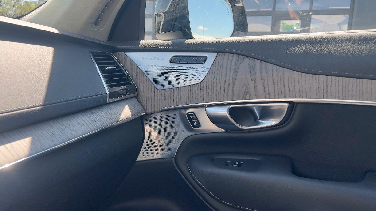 Volvo XC90 B5 D AWD Ultimate Dark*B&W*HUD*LUFT*AHK*ACC