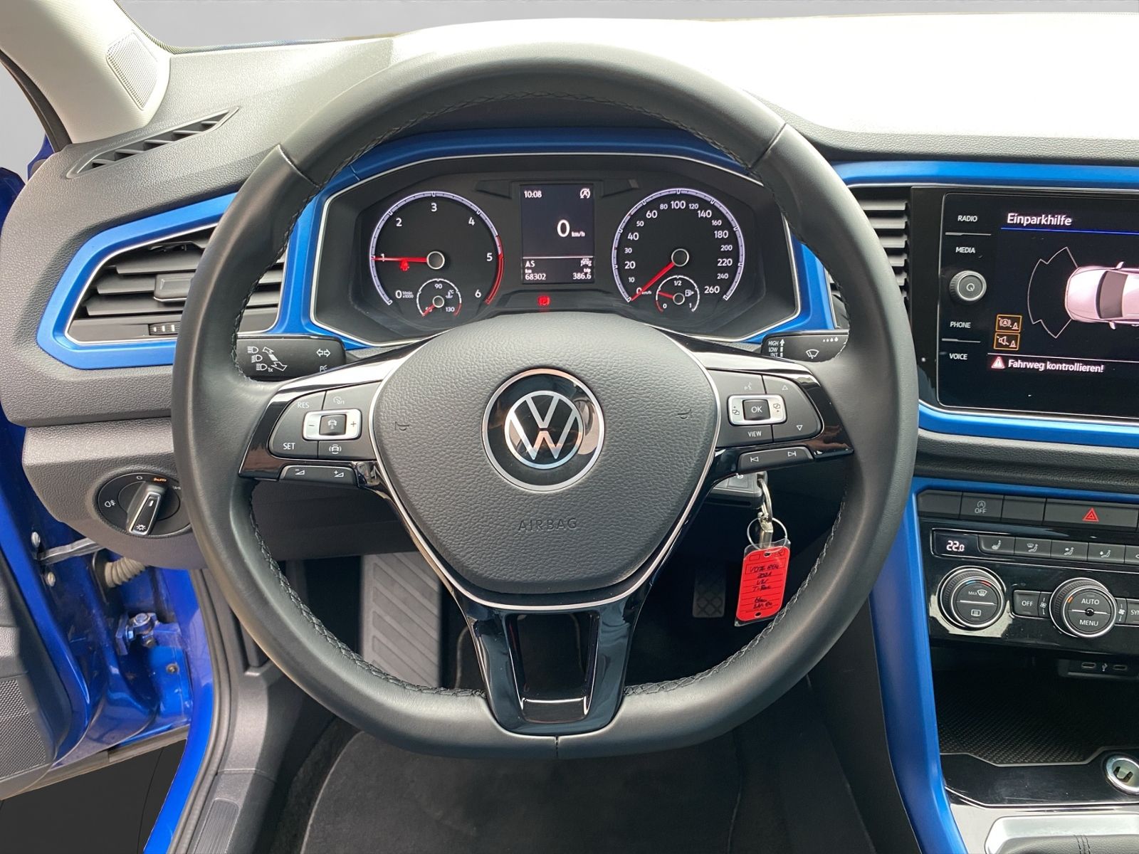 Volkswagen T-Roc 2.0 TDI Style - Samsaru's Car Outlet