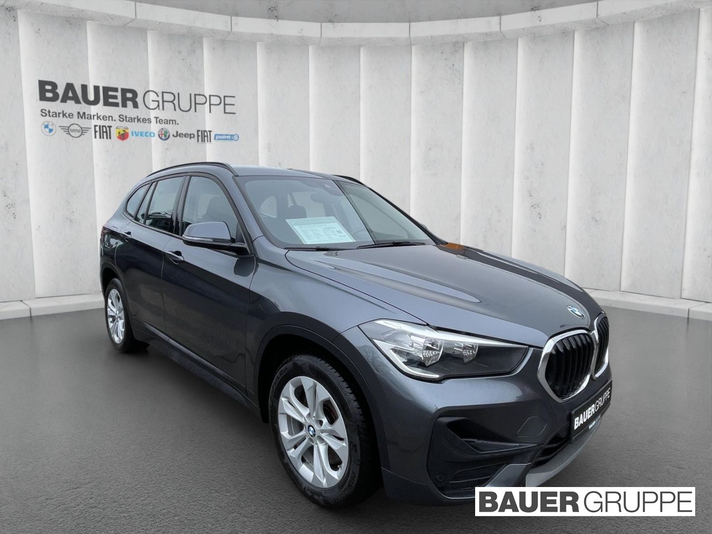BMW X1 xDrive25e Memory Sportsitze Komfortzugang - Samsaru's Car Outlet