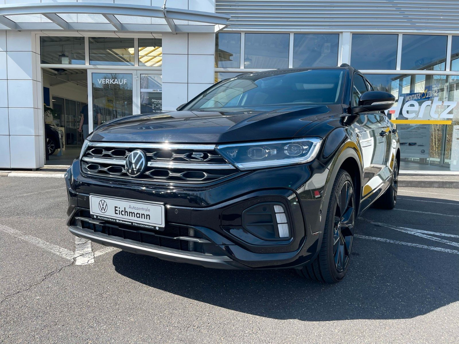 Volkswagen T-Roc R-Line 2.0 TSI Allrad - Samsaru's Car Outlet