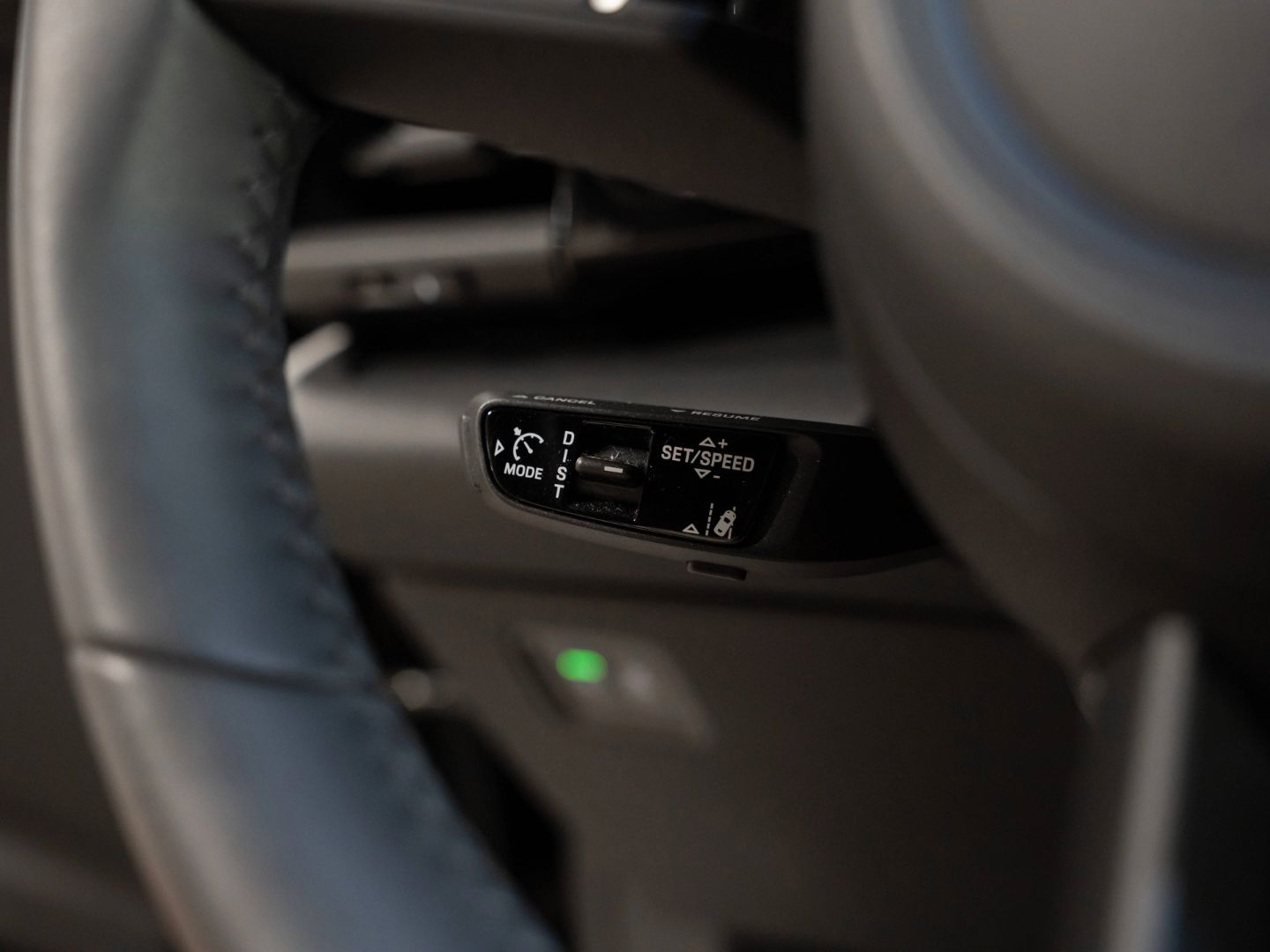 Porsche Macan 4S Sport Chrono Paket AR HUD InnoDrive
