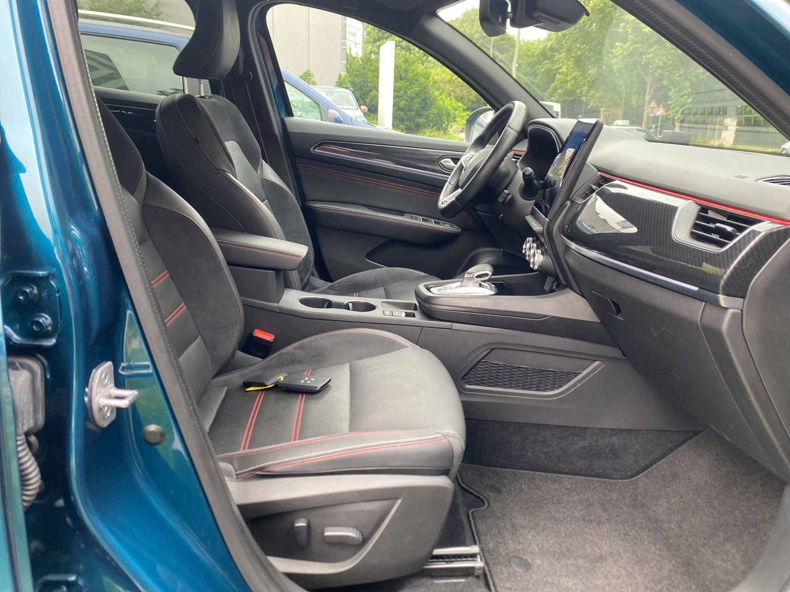 Renault Arkana R.S. LINE E-TECH 145 - Samsaru's Car Outlet