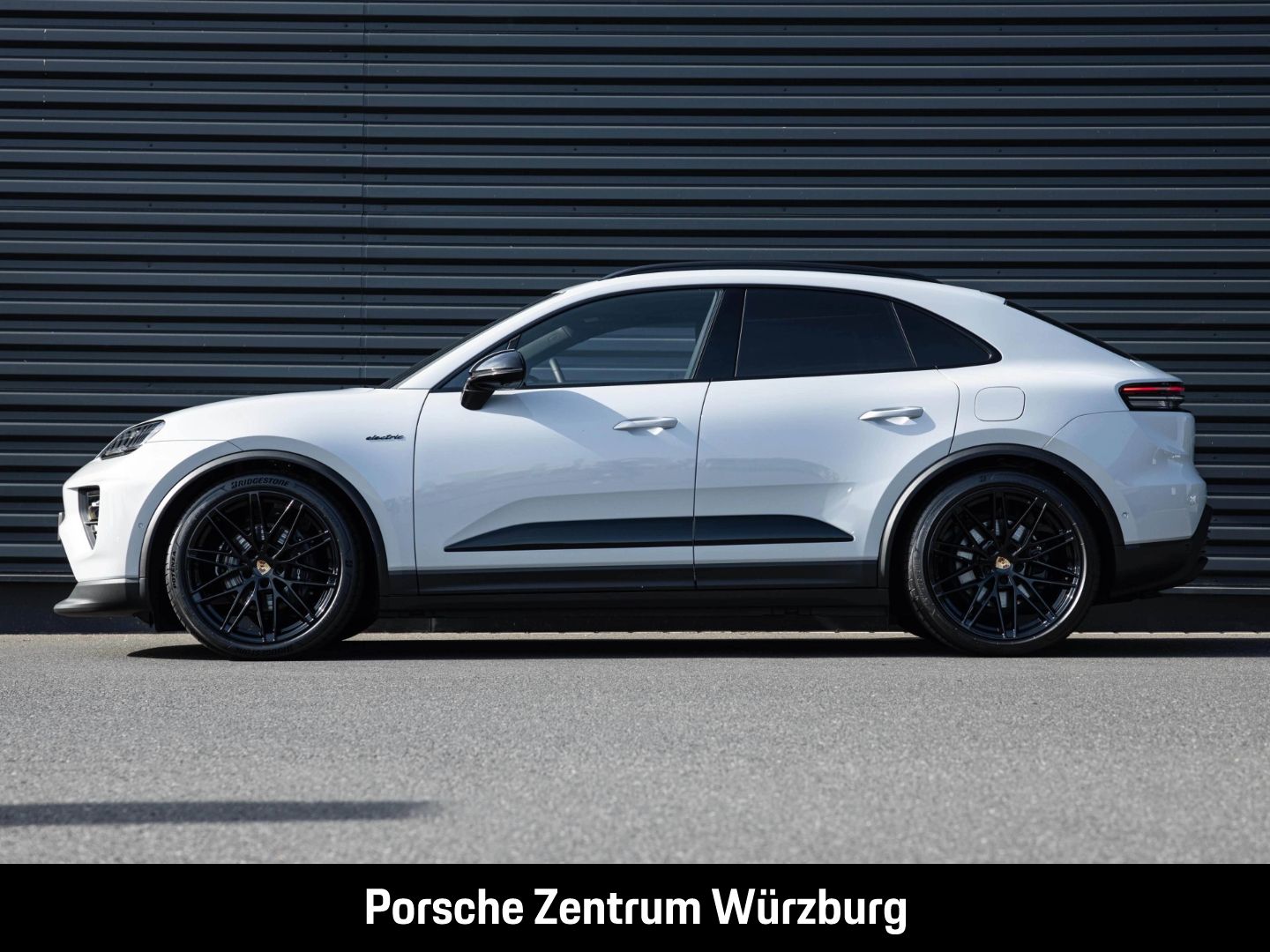 Porsche Macan 4 LED-Matrix Surround-View InnoDrive