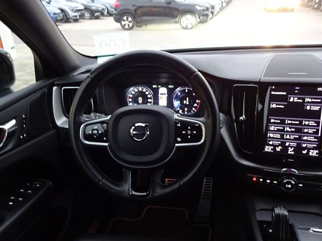 Volvo XC60 B4 R Design AWD AHK ACC BLIS 360° 21"