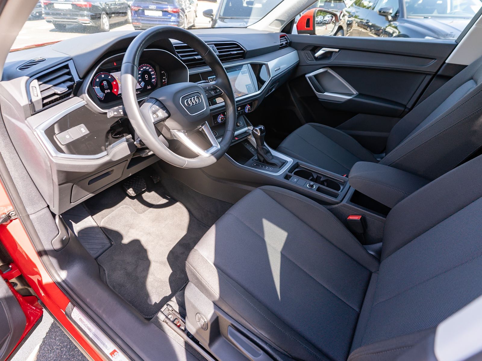 Audi Q3 40 TDI S line quattro - Samsaru's Car Outlet