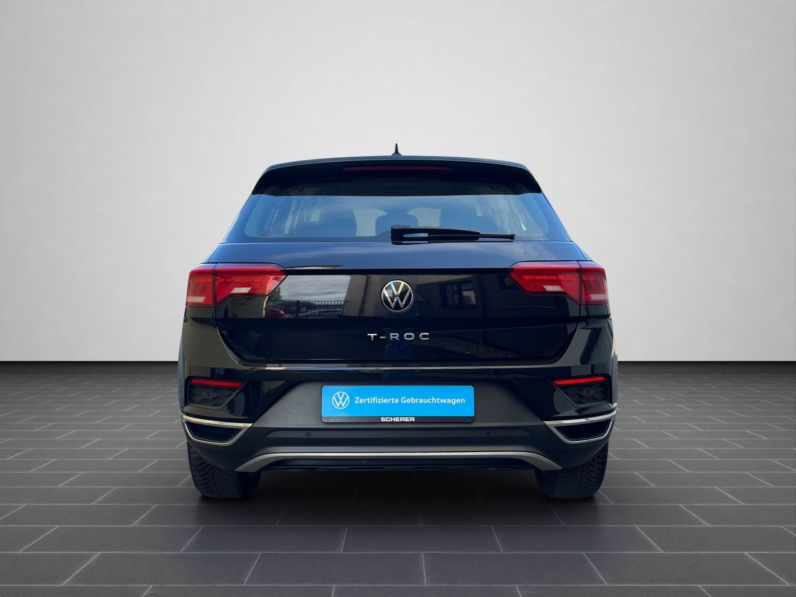 Volkswagen T-Roc Style 1.5 TSI DSG - Samsaru's Car Outlet