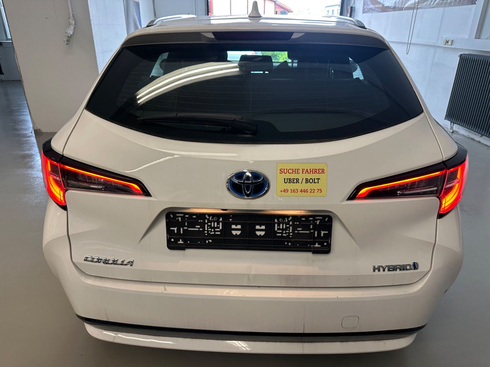 Toyota Corolla Touring Sports Hybrid Business Edition - Samsaru's Car Outlet