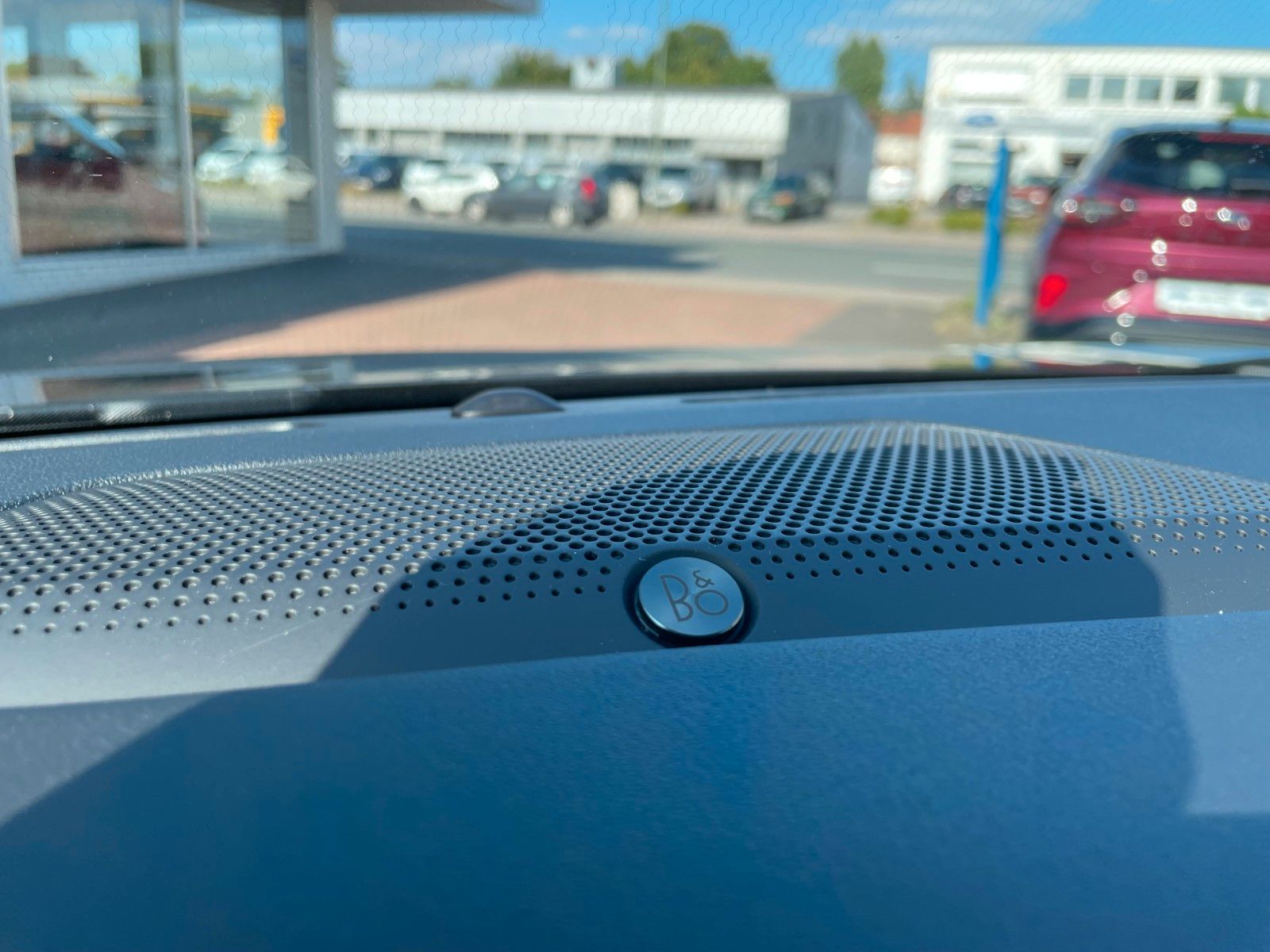 Ford Kuga FHEV Vignale - Samsaru's Car Outlet